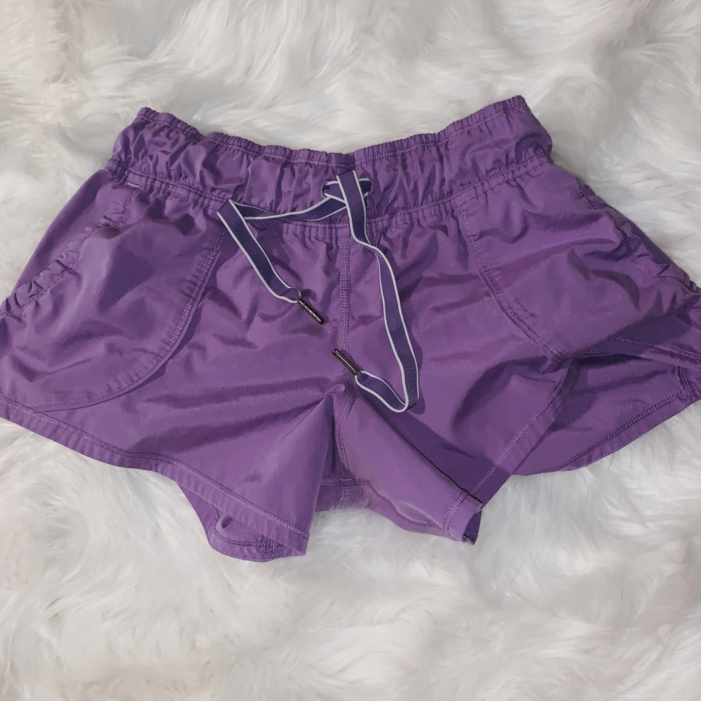 Lululemon Athletic Shorts Size 4
